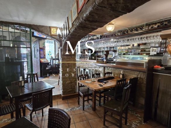 Traspaso  Restaurante/Cervecería Zona Pizarro,Vigo.