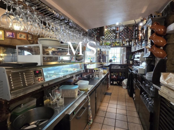 Traspaso  Restaurante/Cervecería Zona Pizarro,Vigo.