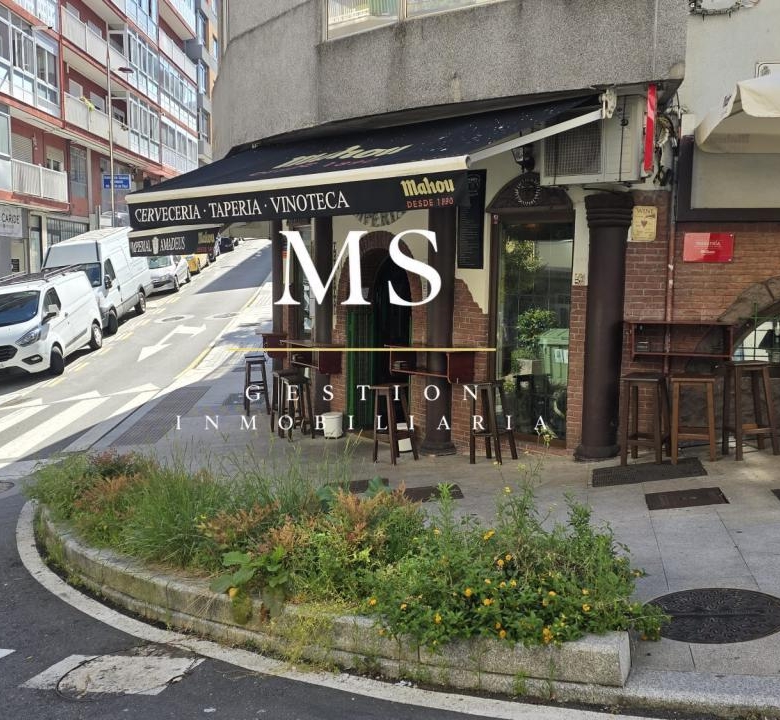 Traspaso  Restaurante/Cervecería Zona Pizarro,Vigo.