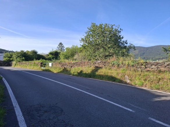 ¡Oportunidad en Monteiro, Gondomar! Solar edificable  vivienda unifamiliar o  proyecto turístico.