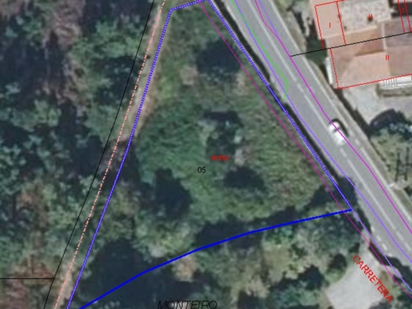 ¡Oportunidad en Monteiro, Gondomar! Solar edificable  vivienda unifamiliar o  proyecto turístico.