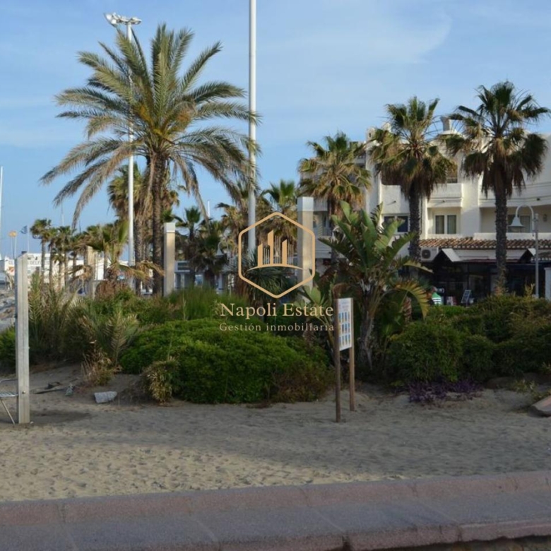 APARTAMENTO DE LUJO EN PUERTO MARINA · BENALMÁDENA COSTA
