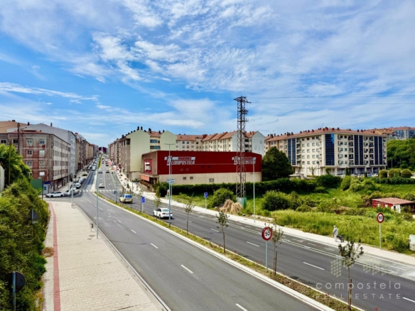 PLAZA DE GARAJE Y TRASTERO