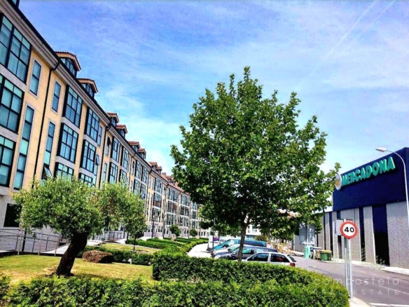 Plaza de Garaje en C/Palmeiras, Milladoiro