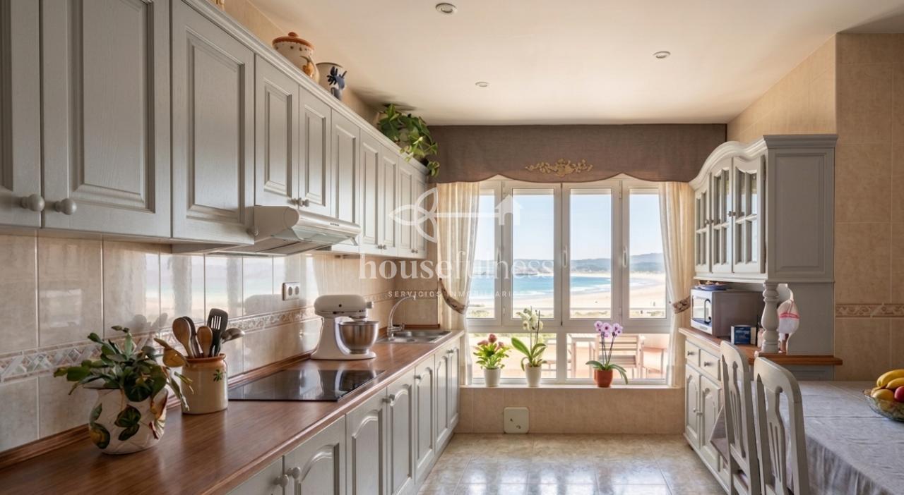 ÚNICA Y EXCLUSIVA VIVIENDA EN PRIMERA LÍNEA DE PLAYA EN VALDOVIÑO , A CORUÑA