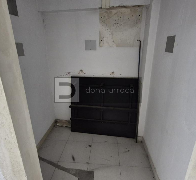 Local en Ourense