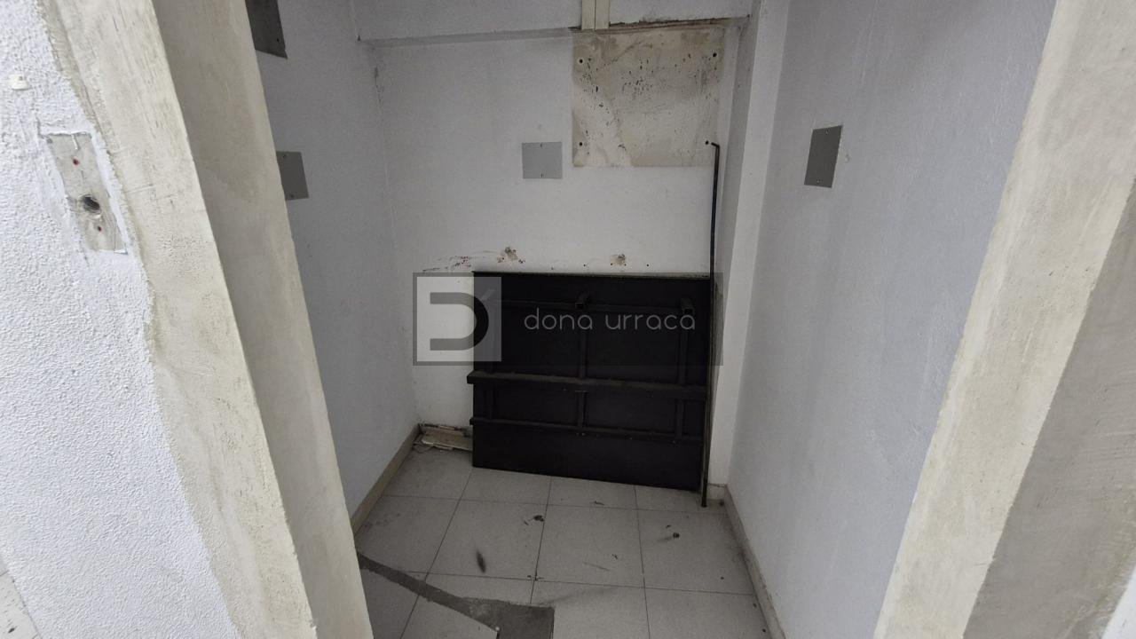 179139507032500029786_179139482713 Local en Ourense