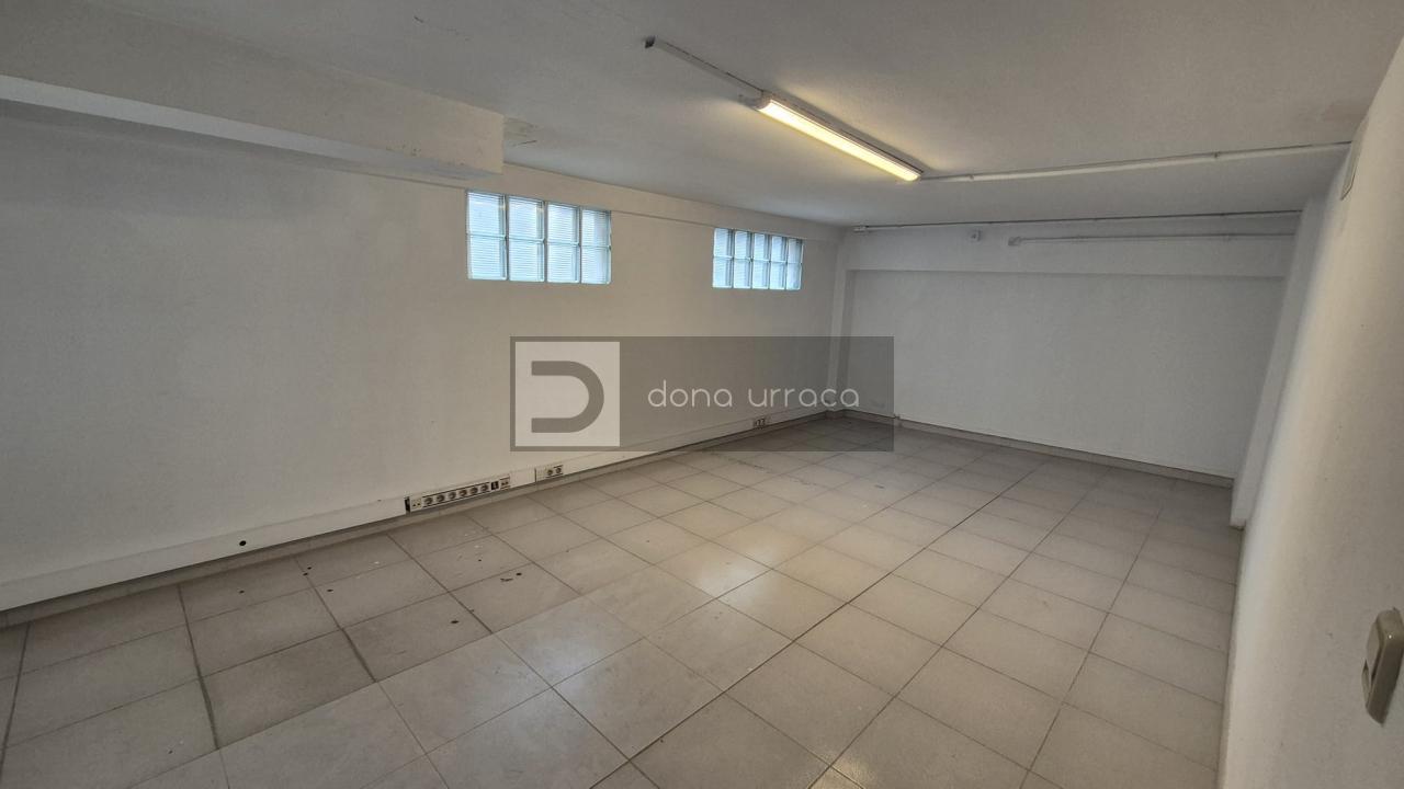 179139507154800029786_179139482510 Local en Ourense