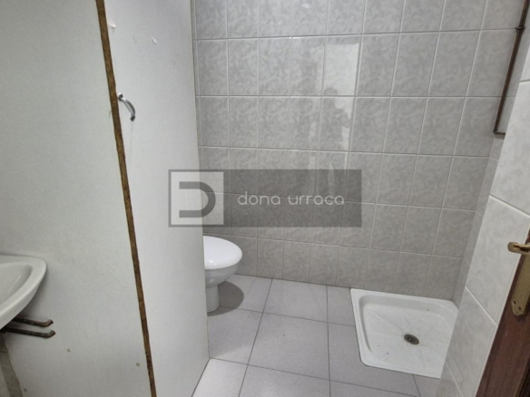 Local en Ourense