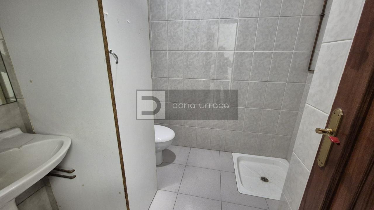 179139507202000029786_179139483107 Local en Ourense