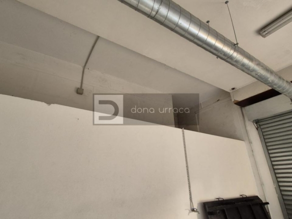 Local en Ourense