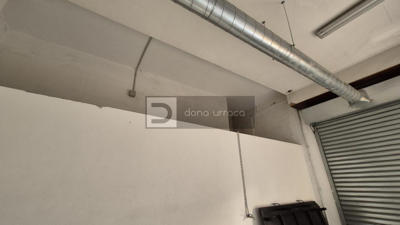 179139507242300029786_179139483041 Local en Ourense