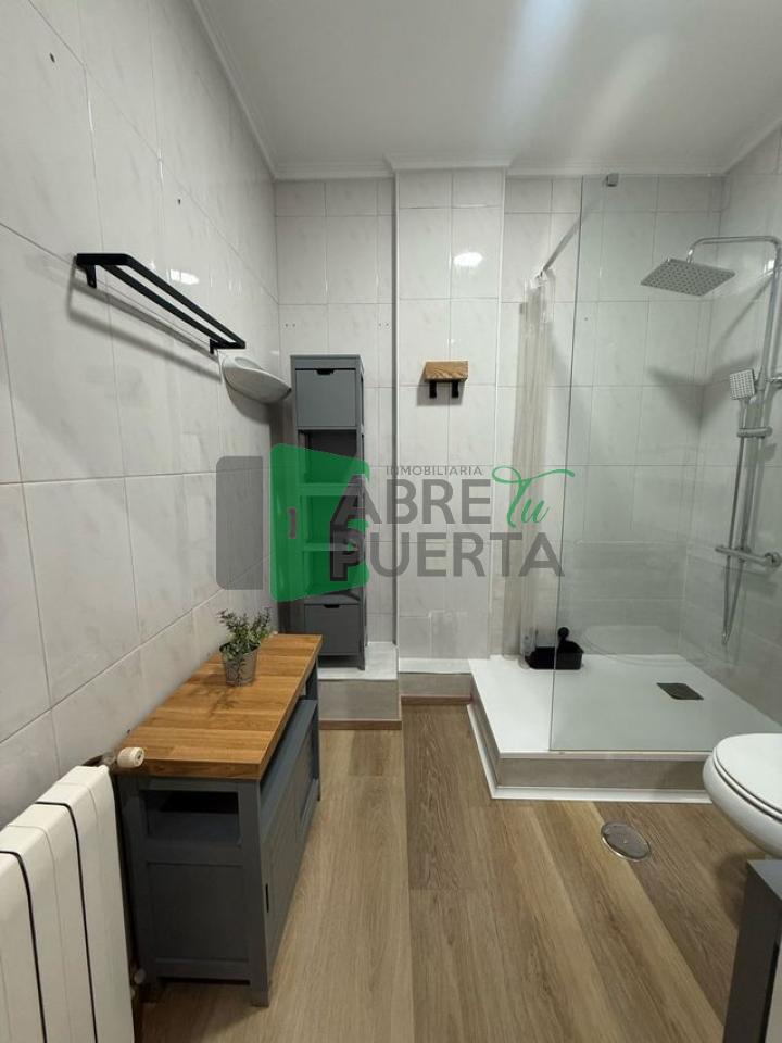 179144555728300173936_179144530339 PISO EN AV BUENOS AIRES