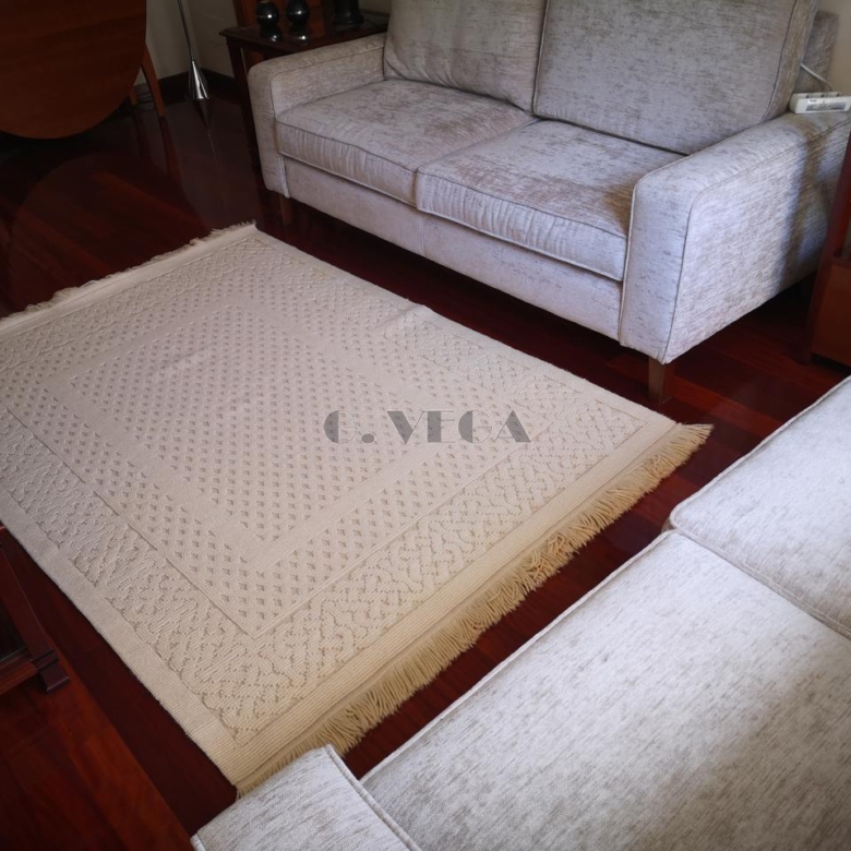 Apartamento amplio en el centro de Vigo. Dos dormitorios y dos baños. Excelente.