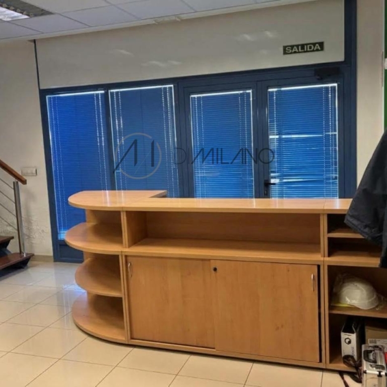 Nave industrial de 850 m² sobre parcela de 1.600 m² en primera línea del Polígono Industrial A Granxa