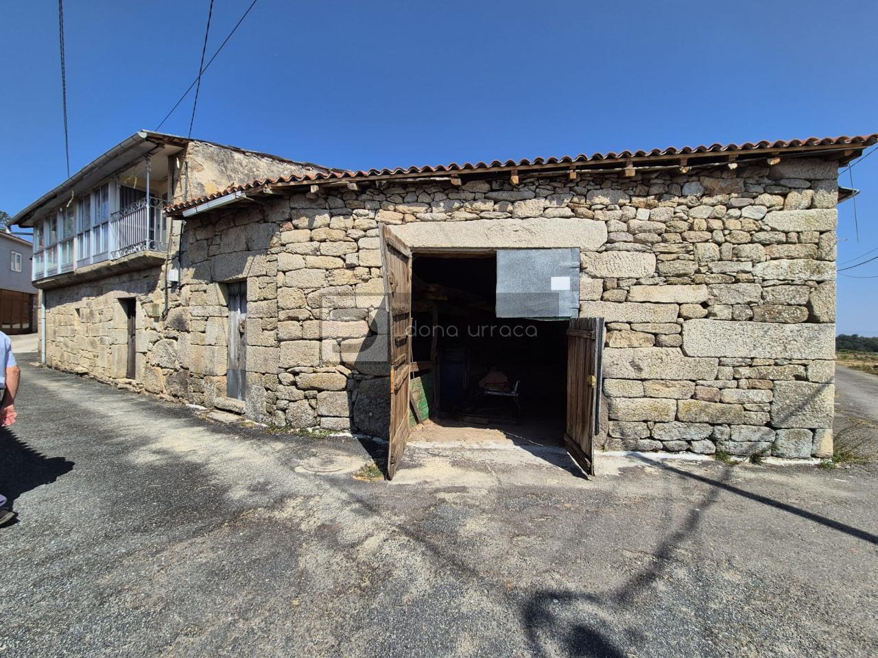 179147492985700046144_179147465274 Casa en Teixeira (A)