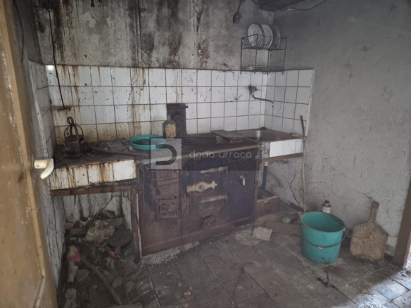 Casa adosada en venta en PEDRAFITA