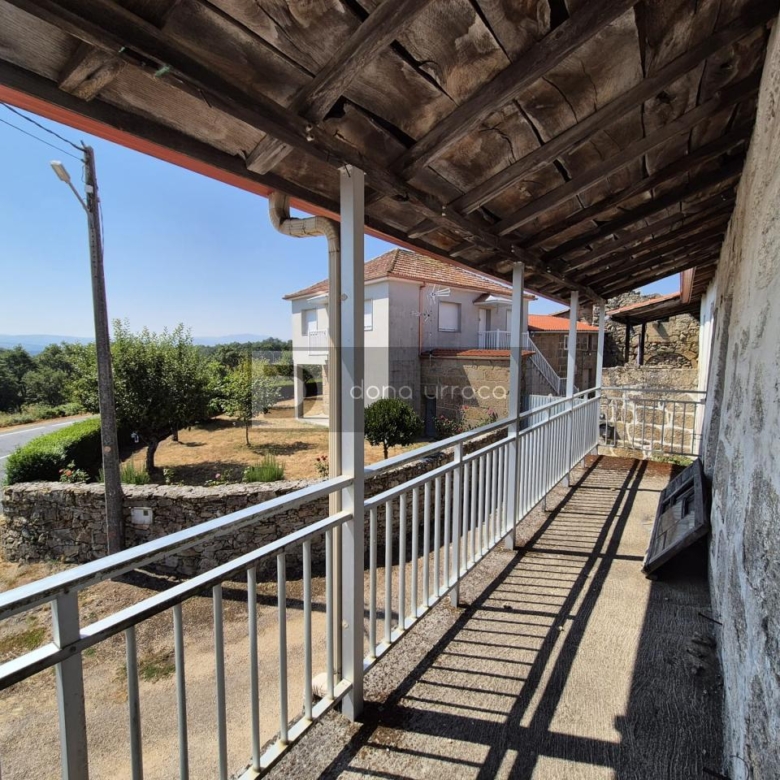 Casa de pueblo en venta en  Lugar Sistin