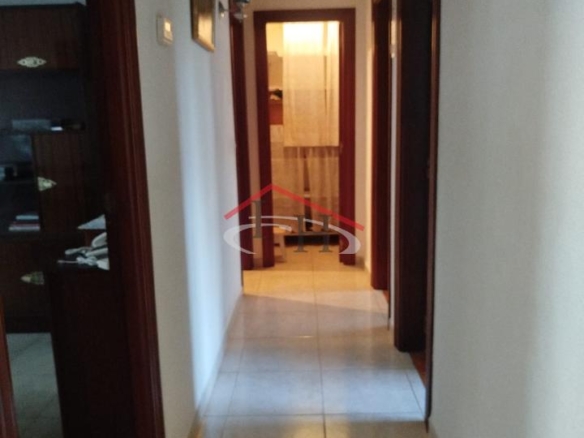 PISO CON TRASTERO EN TROBAJO DEL CAMINO