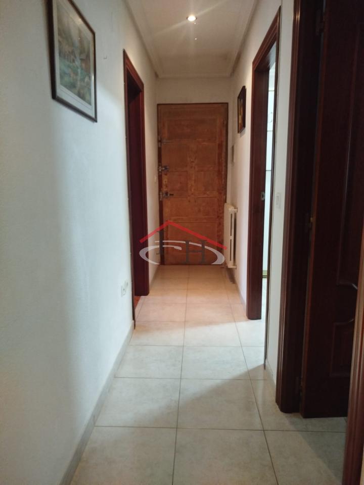 179147714582900173959_179130149661 PISO CON TRASTERO EN TROBAJO DEL CAMINO