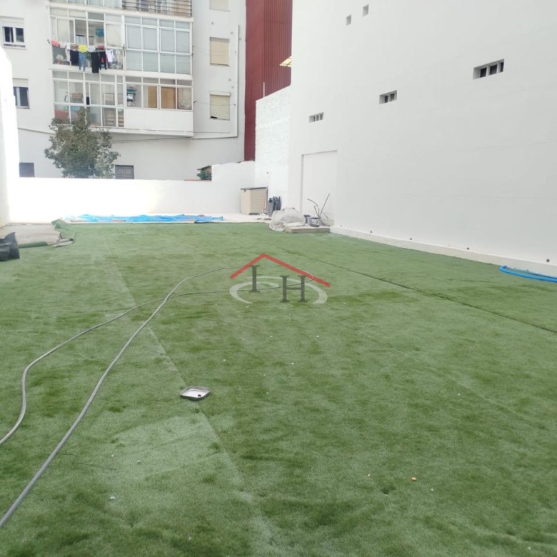 EDIFICIO CON TRES VIVIENDAS INDEPENDIENTES PRÓXIMO A LA PLAZA MAYOR
