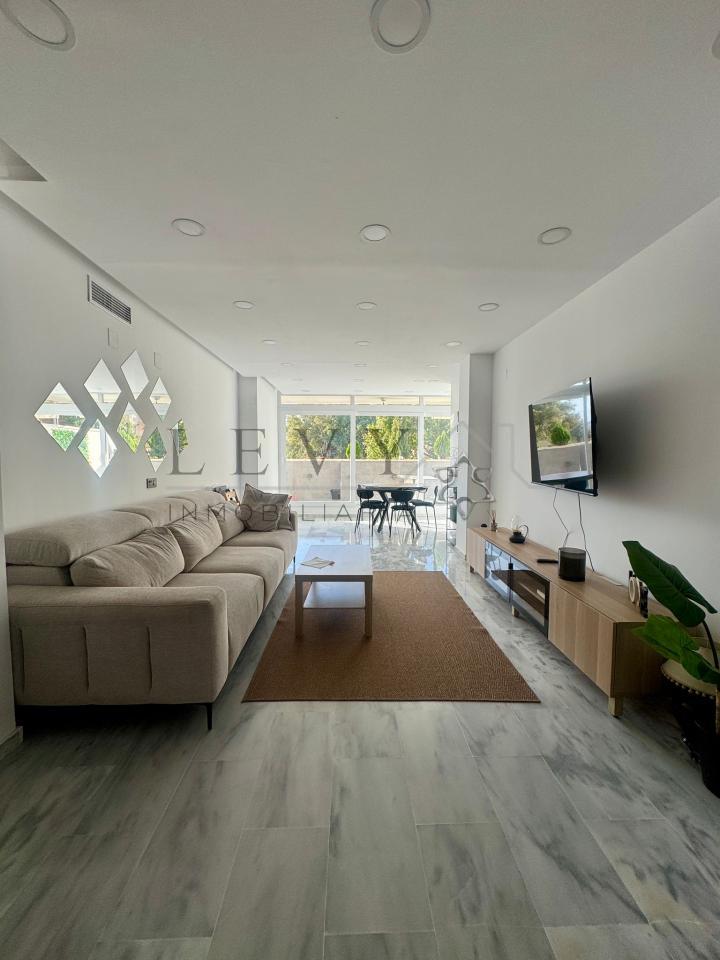 179148085670100167471_176338321205 Fantastico Apartamento alquiler corta temporada en Nueva Andalucia , Marbella