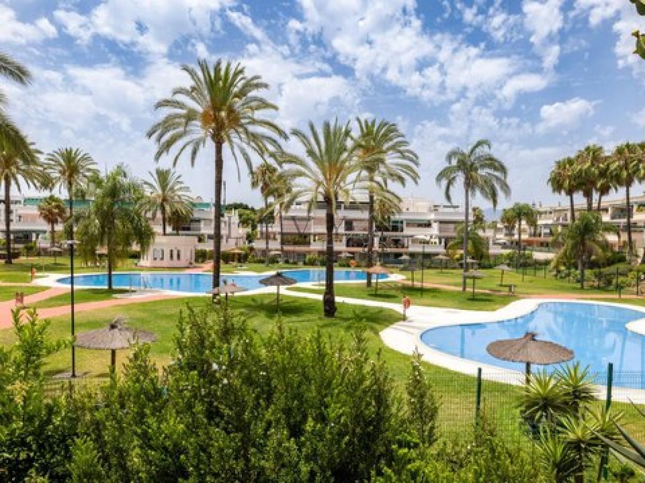 179148087777200167471_176338319852 Fantastico Apartamento alquiler corta temporada en Nueva Andalucia , Marbella