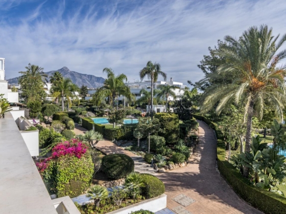 Fantastico Apartamento  alquiler corta temporada en Nueva Andalucia , Marbella