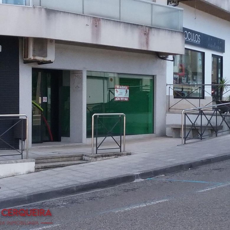 LOCAL COMERCIAL EN ALQUILER EN EL CENTRO DE O ROSAL | 50 M²
