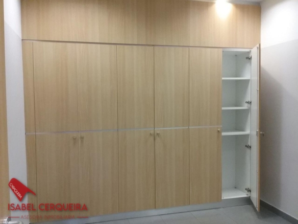 LOCAL COMERCIAL EN ALQUILER EN EL CENTRO DE O ROSAL | 50 M²