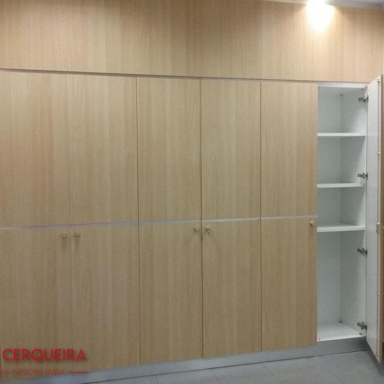 LOCAL COMERCIAL EN ALQUILER EN EL CENTRO DE O ROSAL | 50 M²