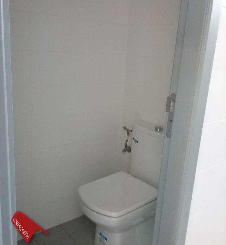 LOCAL COMERCIAL EN ALQUILER EN EL CENTRO DE O ROSAL | 50 M²