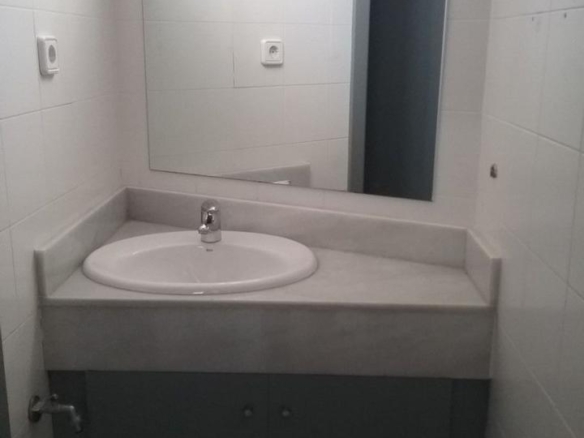 LOCAL COMERCIAL EN ALQUILER EN EL CENTRO DE O ROSAL | 50 M²