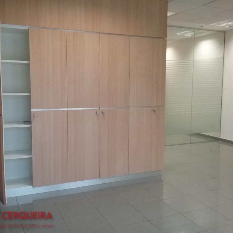 LOCAL COMERCIAL EN ALQUILER EN EL CENTRO DE O ROSAL | 50 M²