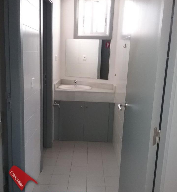LOCAL COMERCIAL EN ALQUILER EN EL CENTRO DE O ROSAL | 50 M²