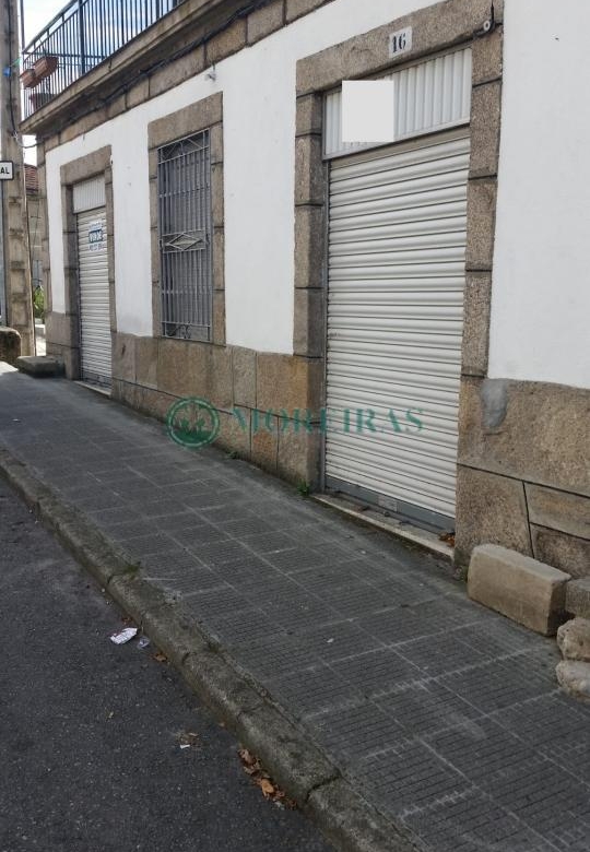 Casa con negocio. Cudeiro.