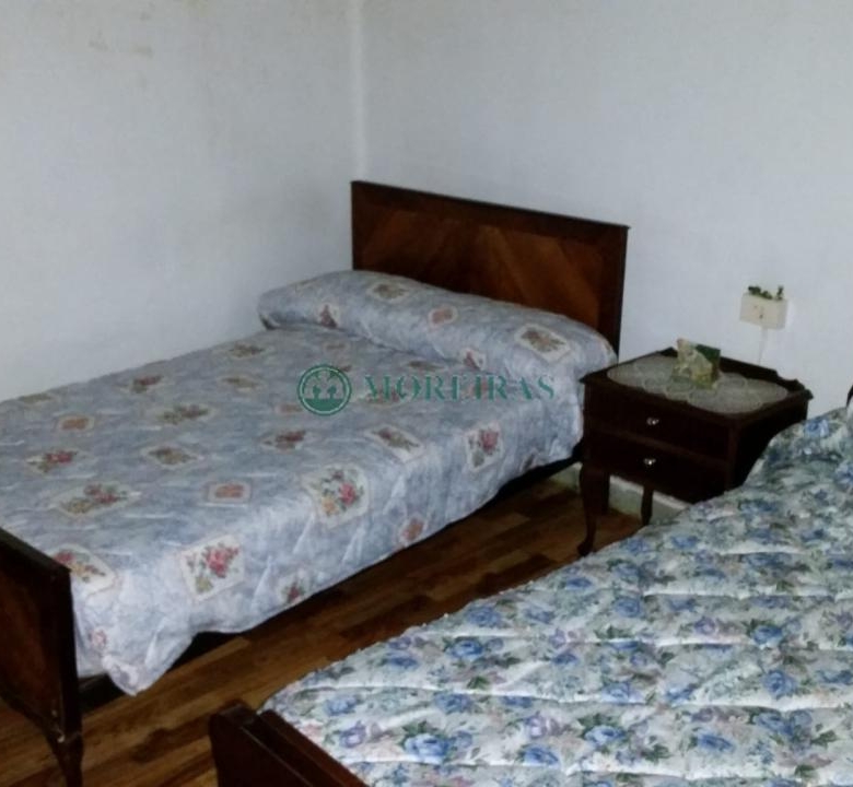 Casa con negocio. Cudeiro.