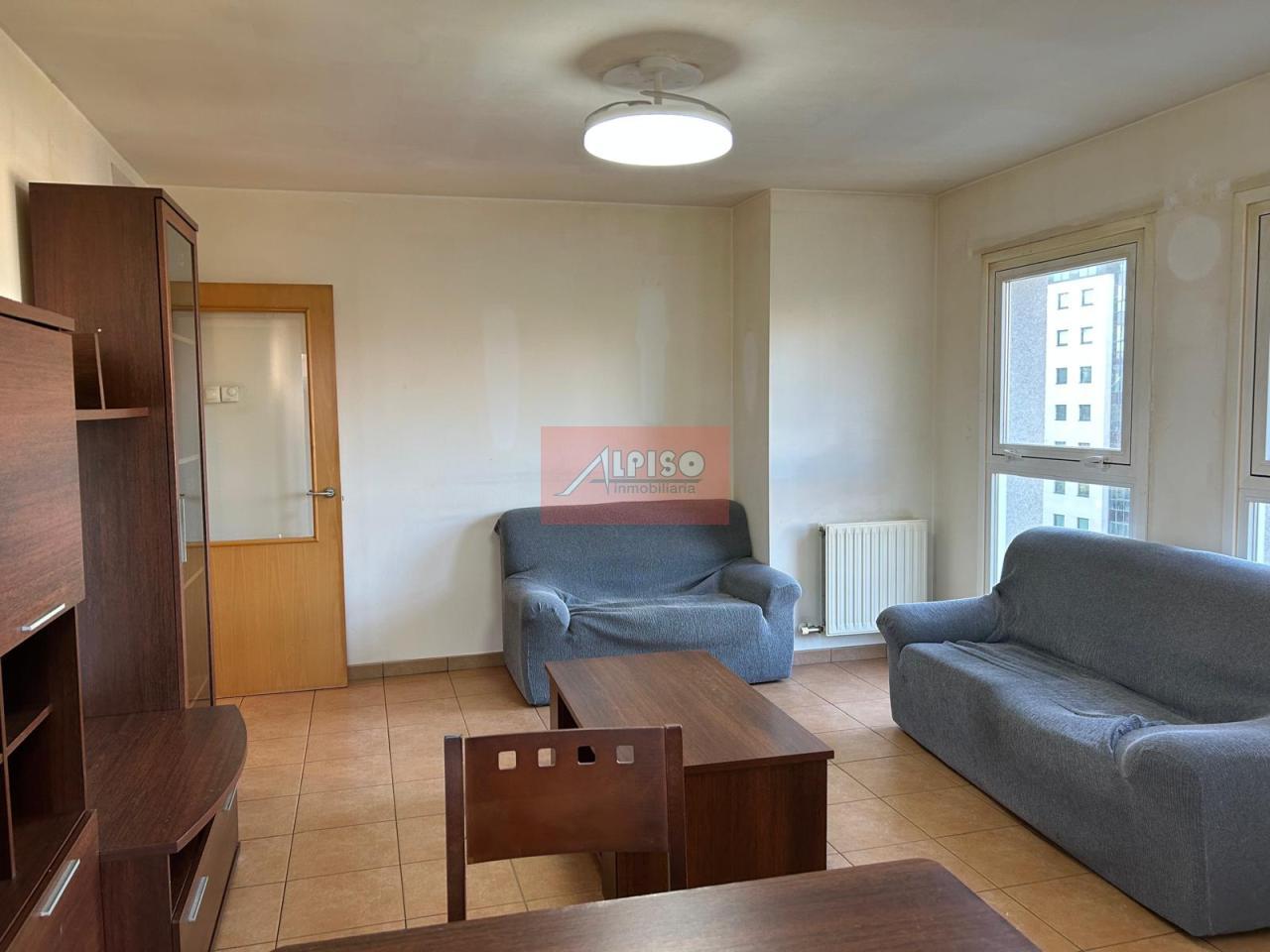 179153719912600173965_179153193770 Piso amueblado Urb. Residencia