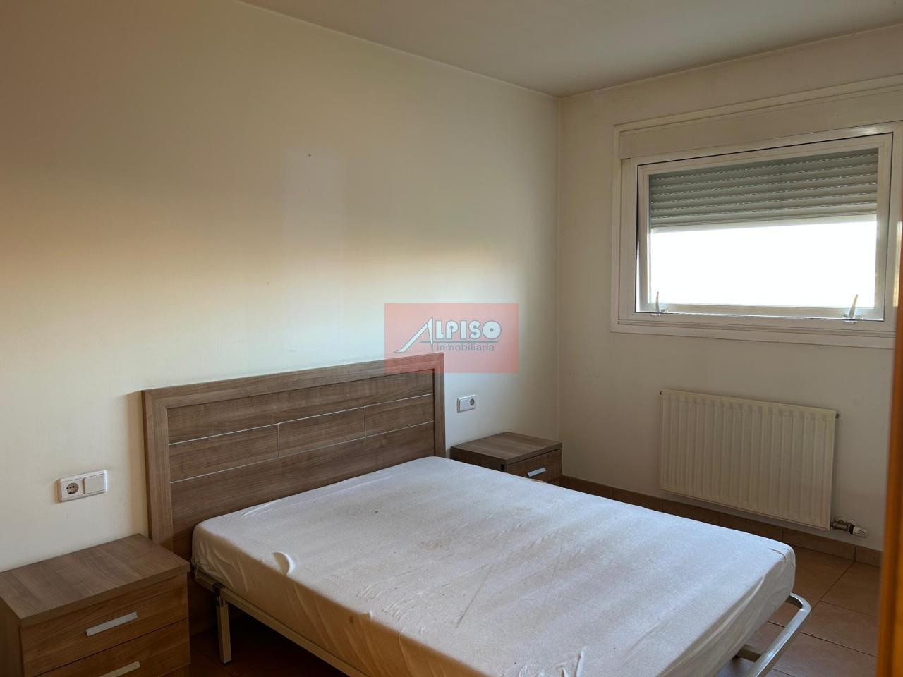 179153720131600173965_179153193871 Piso amueblado Urb. Residencia