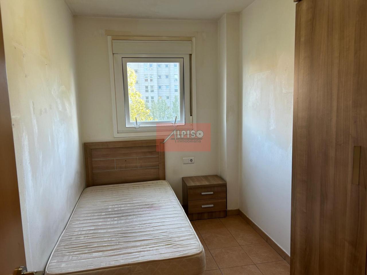 179153720327900173965_179153192554 Piso amueblado Urb. Residencia