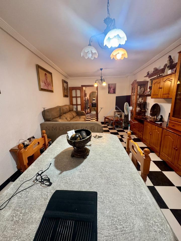 179154080931000173968_179153997106 Piso en venta En la zona de Huelin