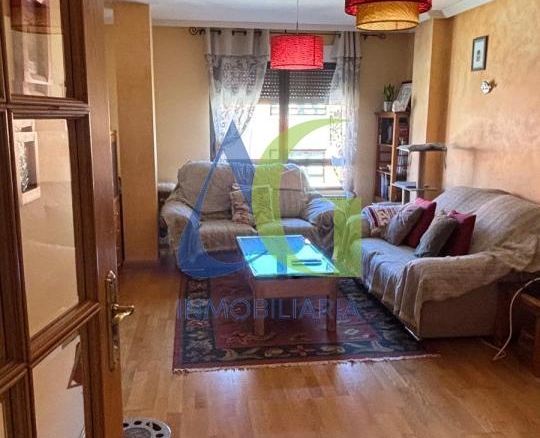 SE VENDE DUPLEX DE 4  HABITACIOENS EN NAVATEJERA