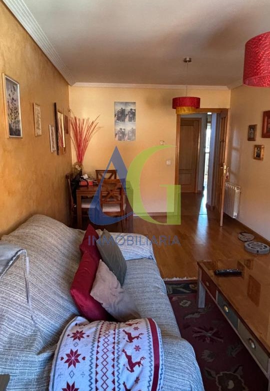 SE VENDE DUPLEX DE 4  HABITACIOENS EN NAVATEJERA