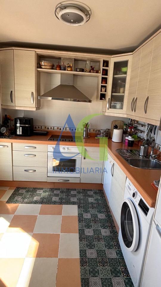 179154516394400173970_179154470490 SE VENDE DUPLEX DE 4 HABITACIOENS EN NAVATEJERA