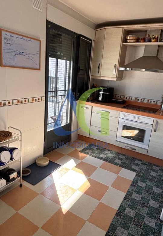 SE VENDE DUPLEX DE 4  HABITACIOENS EN NAVATEJERA