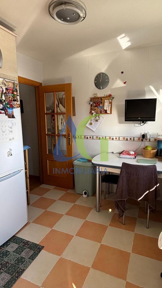 179154516591500173970_179154471159 SE VENDE DUPLEX DE 4 HABITACIOENS EN NAVATEJERA