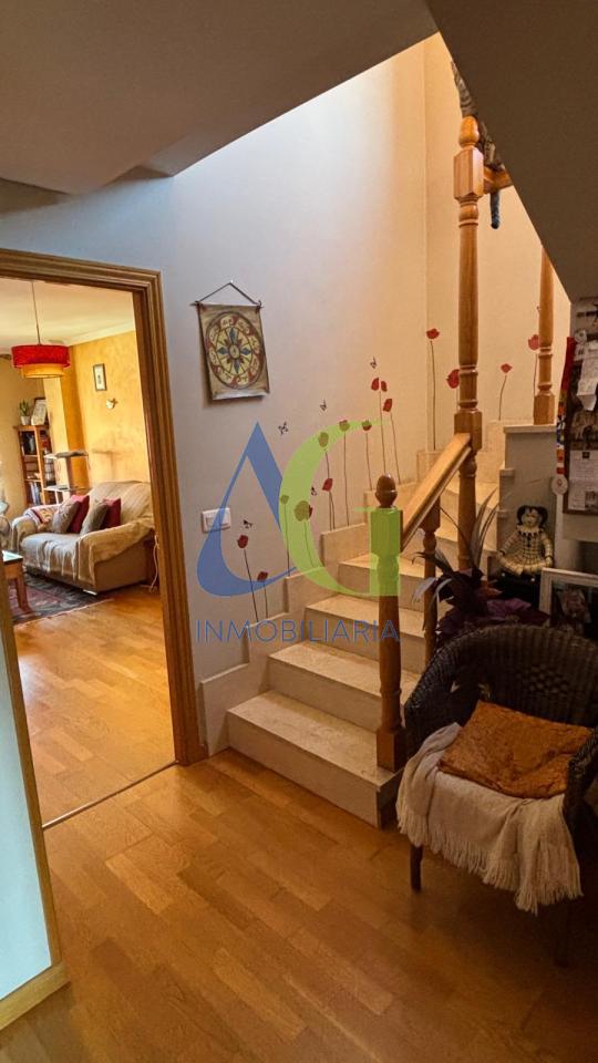 179154516797700173970_179154470336 SE VENDE DUPLEX DE 4 HABITACIOENS EN NAVATEJERA