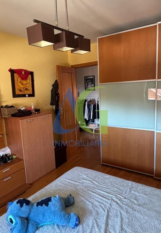 SE VENDE DUPLEX DE 4  HABITACIOENS EN NAVATEJERA