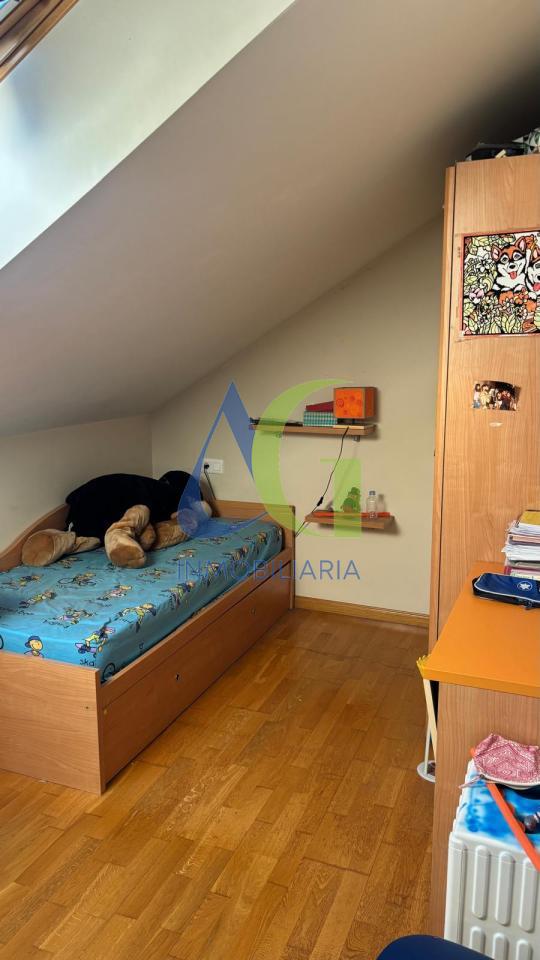 179154517065600173970_179154470044 SE VENDE DUPLEX DE 4 HABITACIOENS EN NAVATEJERA