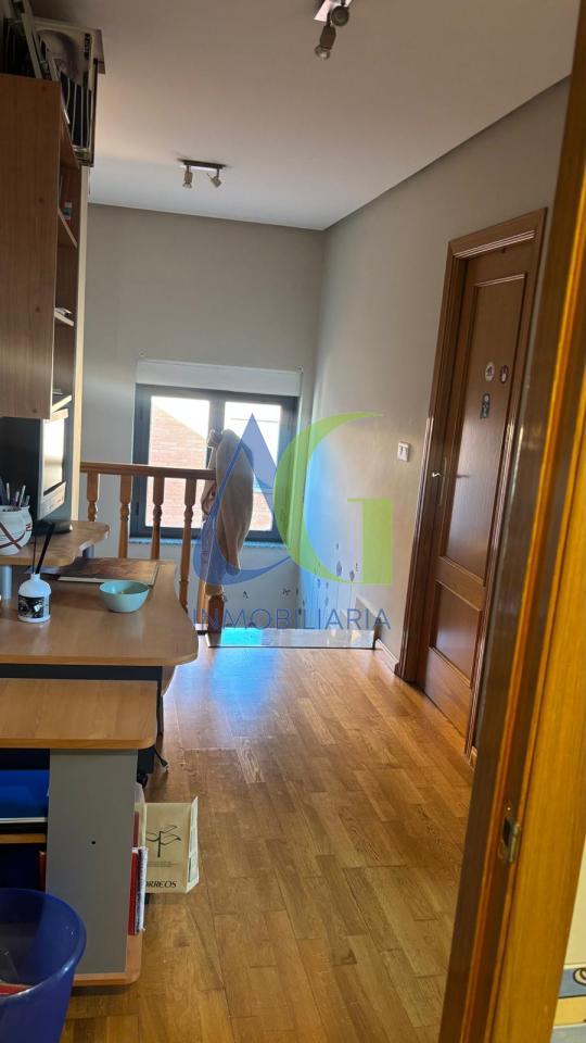 179154517395100173970_179154470093 SE VENDE DUPLEX DE 4 HABITACIOENS EN NAVATEJERA